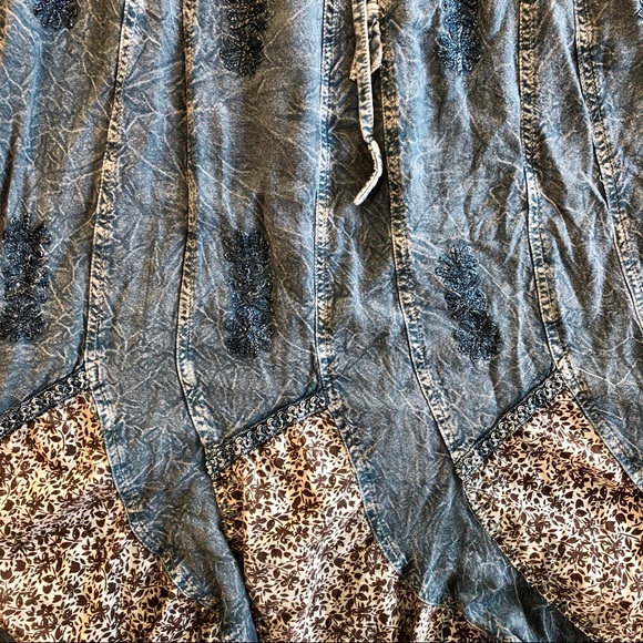 Long blue skirt - Picture 3 of 5